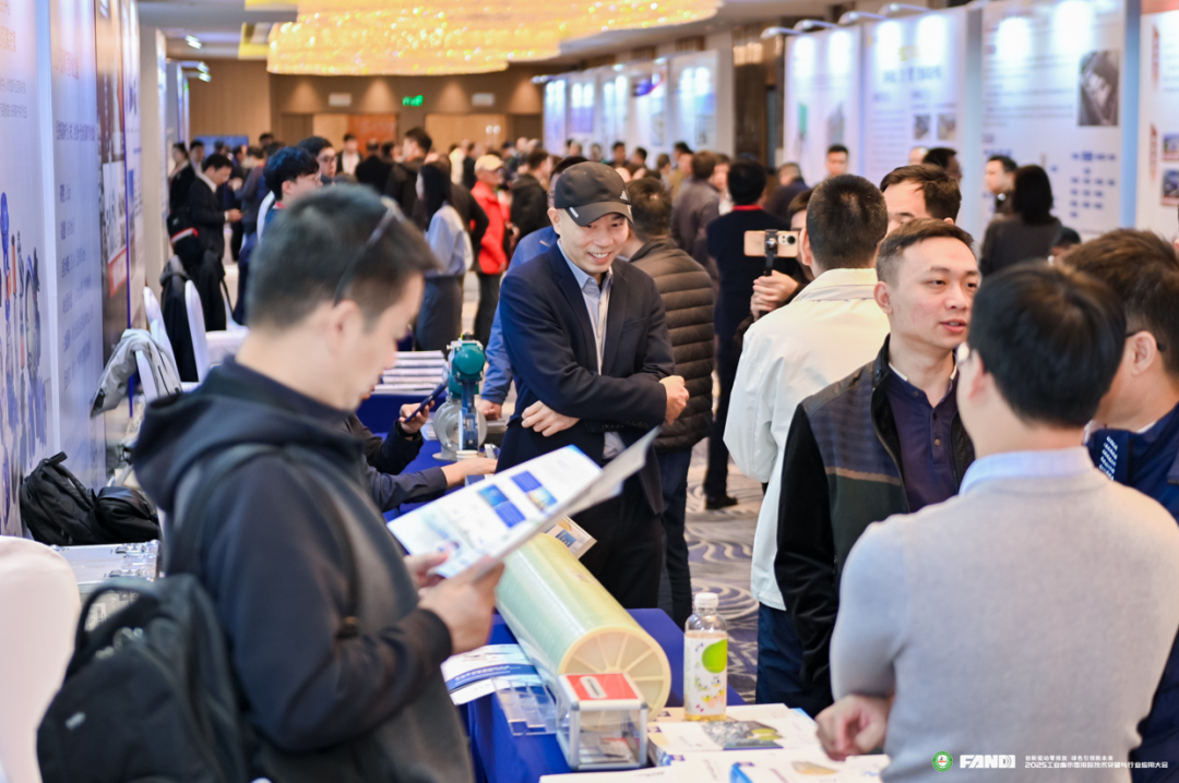 嘉戎技術(shù)展位現(xiàn)場 嘉戎技術(shù)展位現(xiàn)場